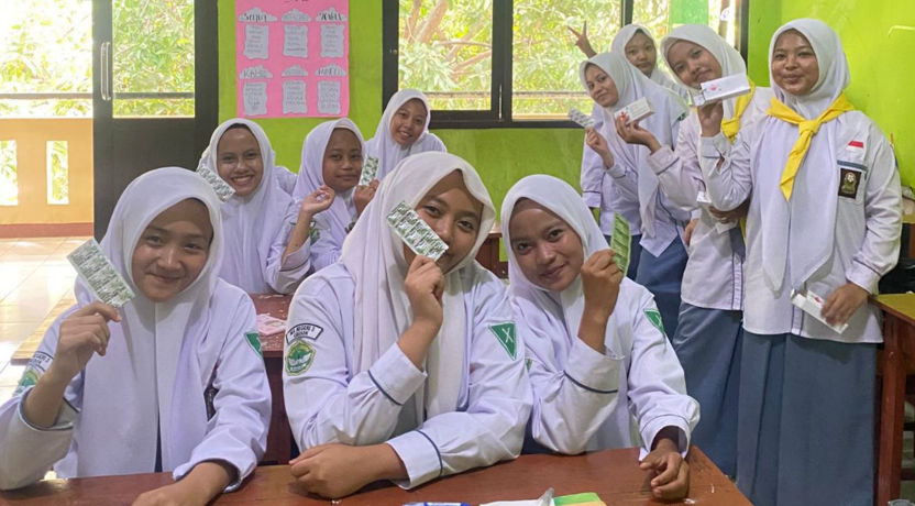 Sehat untuk Masa Depan, Siswa MAN 3 Cirebon Semangat Konsumsi Tablet Tambah Darah