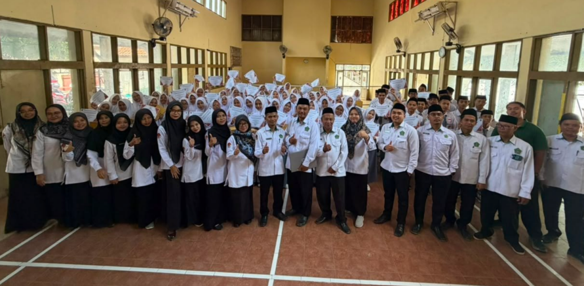 MAN 3 Cirebon Berikan Apresiasi kepada Siswa Berprestasi Semester Genap Tahun Ajaran 2025/2026