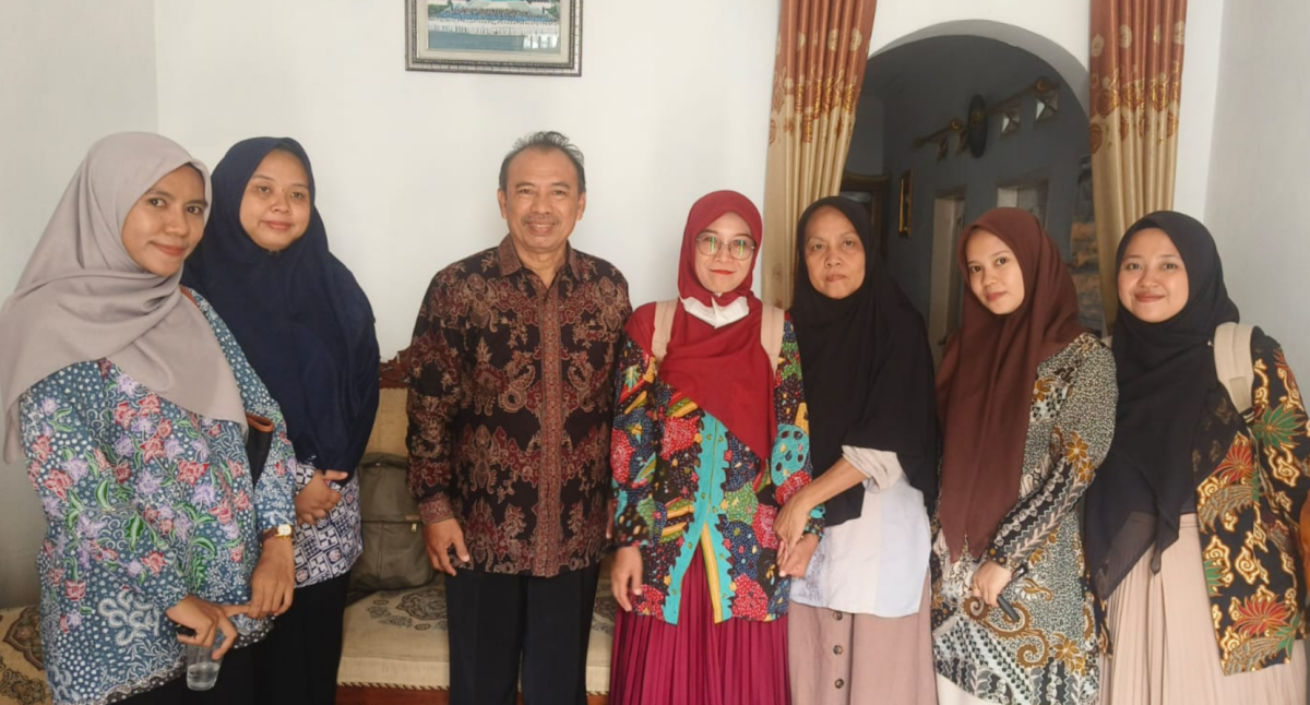 Tiga Dekade Mengabdi, Husen Resmi Purna Tugas dari MAN 3 Cirebon